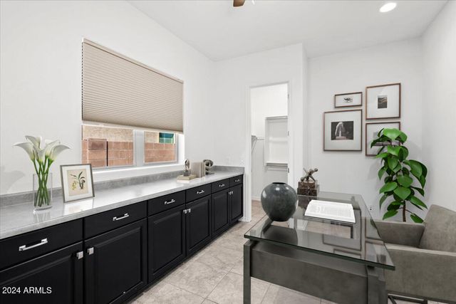 11856 W LONE TREE Trail, Peoria, AZ 85383