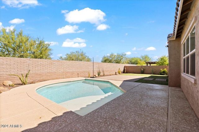 11856 W LONE TREE Trail, Peoria, AZ 85383