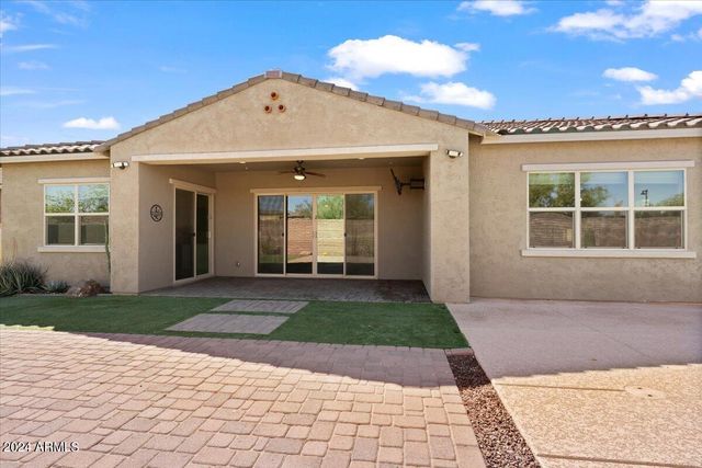 11856 W LONE TREE Trail, Peoria, AZ 85383