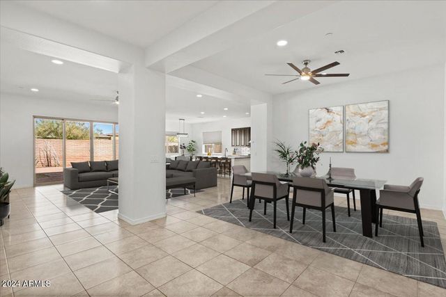 11856 W LONE TREE Trail, Peoria, AZ 85383