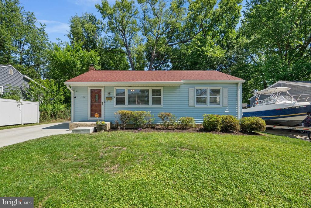 Image 1 of property listing at 1108 GRANDIN AVE, Rockville, MD 20851