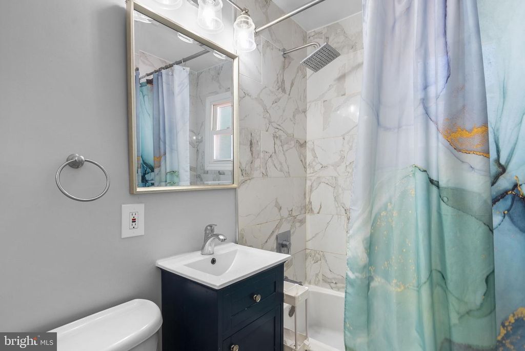 Image 21 of property listing at 1108 GRANDIN AVE, Rockville, MD 20851