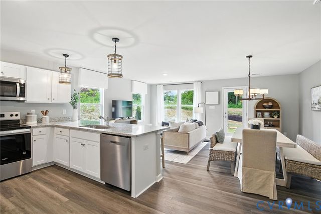 6626 Lunsford Dr, Prince George, VA 23875