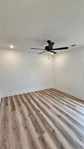 2304 S 19th Street, Paragould, AR 72450