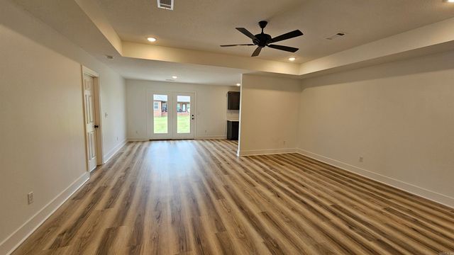 2304 S 19th Street, Paragould, AR 72450