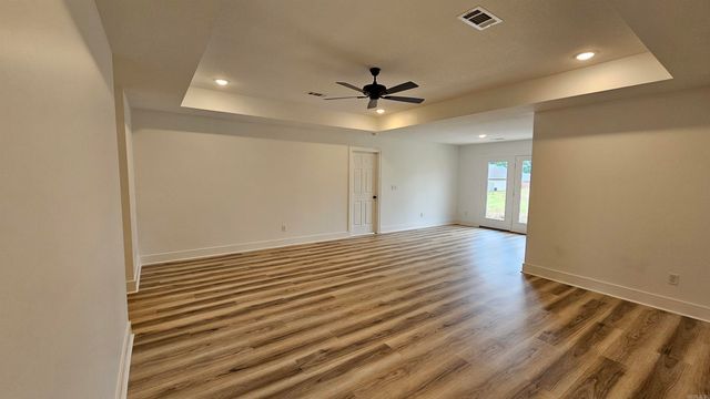 2304 S 19th Street, Paragould, AR 72450