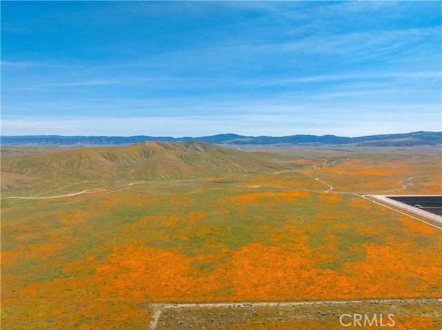46472 Kings Canyon Rd, Lancaster, CA 93536