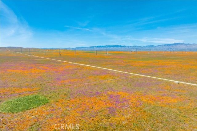 46472 Kings Canyon Rd, Lancaster, CA 93536