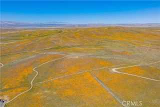 46472 Kings Canyon Rd, Lancaster, CA 93536