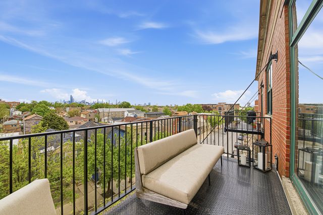 3500 S Sangamon Street 415, Chicago, IL 60609