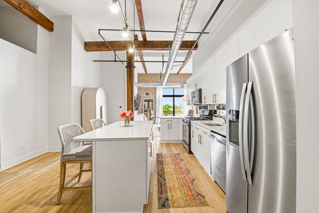 3500 S Sangamon Street 415, Chicago, IL 60609