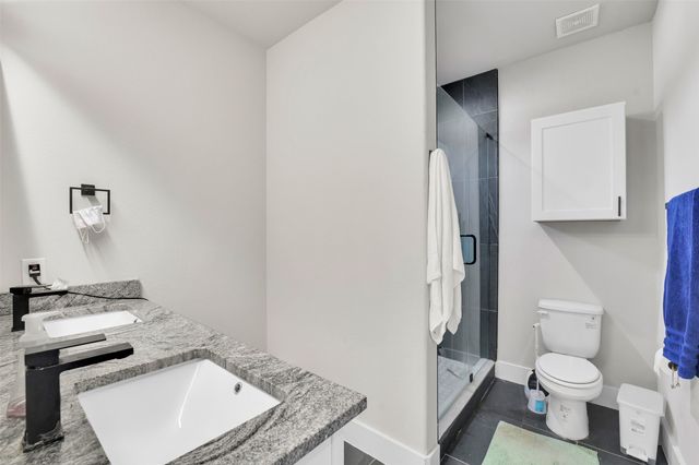 4621 Collins Avenue, Dallas, TX 75210