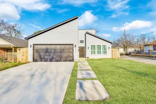 4621 Collins Avenue, Dallas, TX 75210