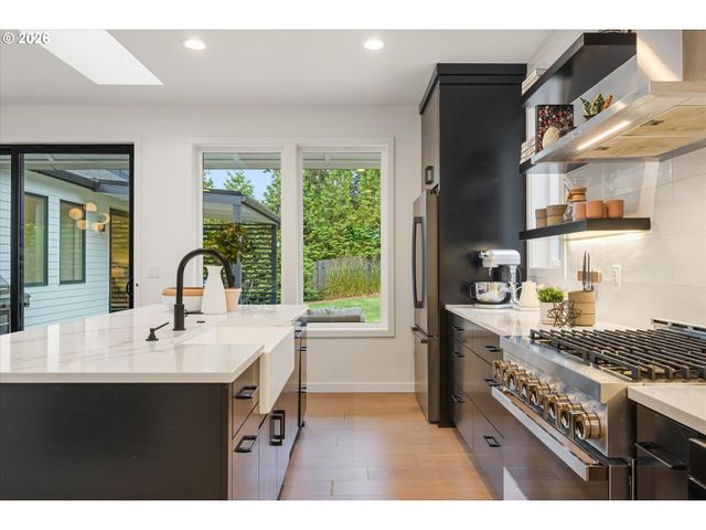 1931 Nw 113TH Ave, Portland, OR 97229