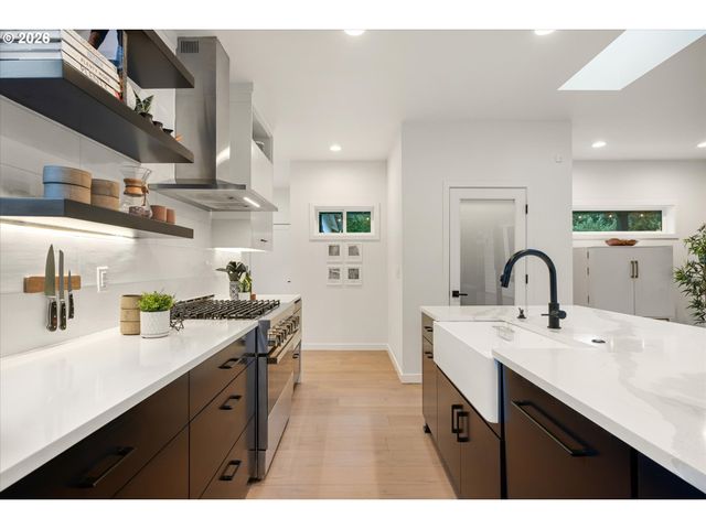 1931 Nw 113TH Ave, Portland, OR 97229