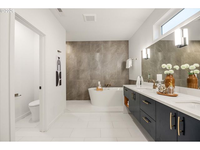 1931 Nw 113TH Ave, Portland, OR 97229