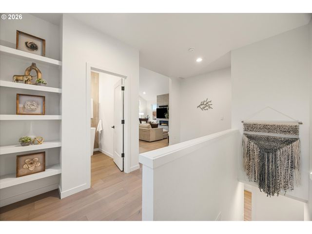 1931 Nw 113TH Ave, Portland, OR 97229