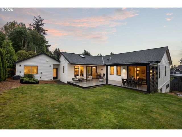 1931 Nw 113TH Ave, Portland, OR 97229