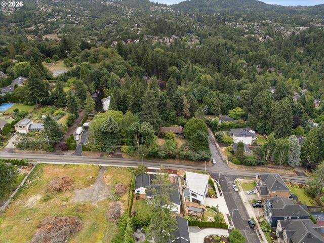 1931 Nw 113TH Ave, Portland, OR 97229