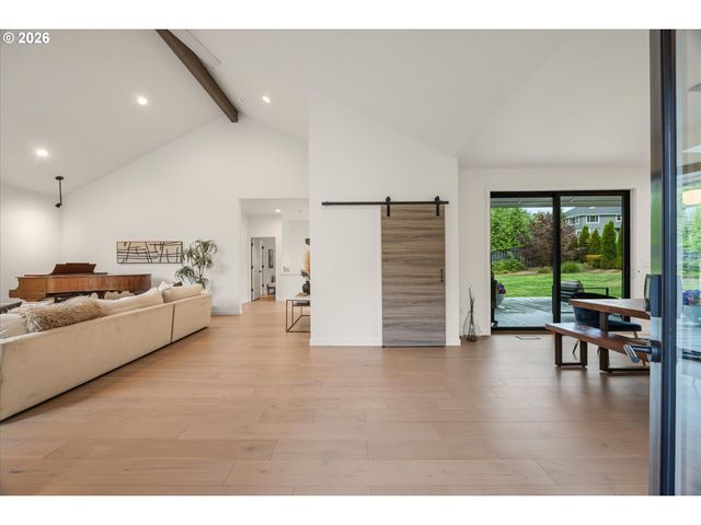1931 Nw 113TH Ave, Portland, OR 97229