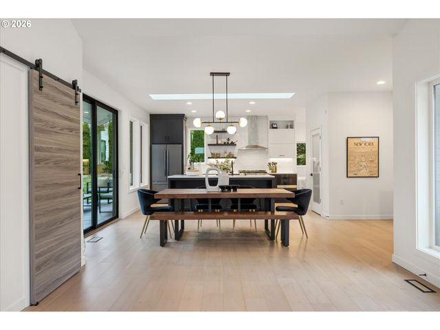 1931 Nw 113TH Ave, Portland, OR 97229