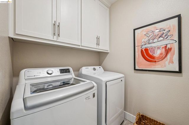 16 Sea Star Ct, Richmond, CA 94801