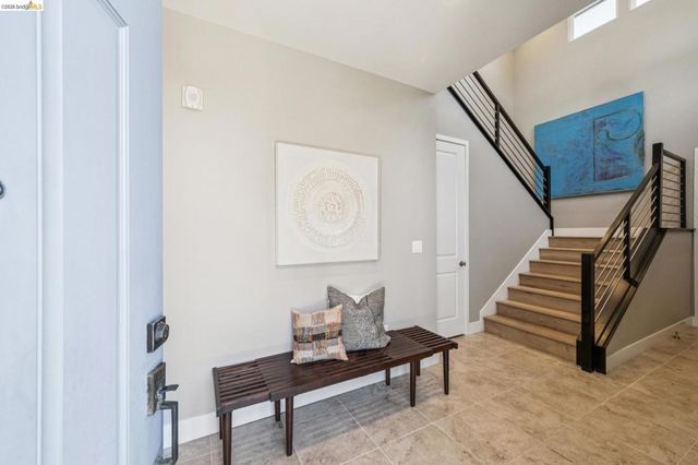 16 Sea Star Ct, Richmond, CA 94801