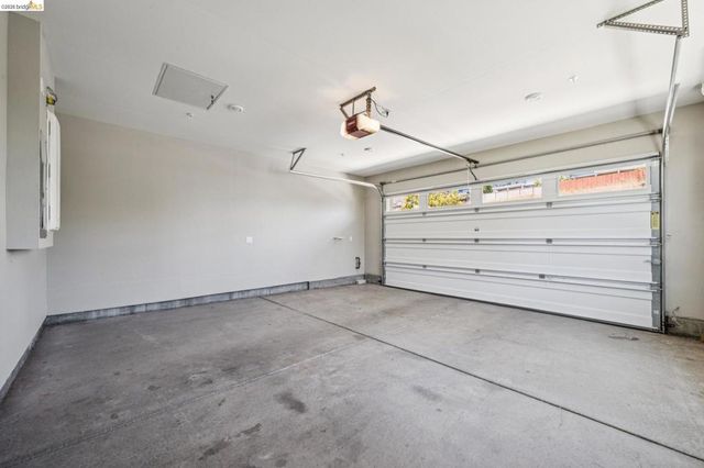 16 Sea Star Ct, Richmond, CA 94801