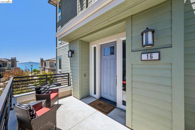 16 Sea Star Ct, Richmond, CA 94801