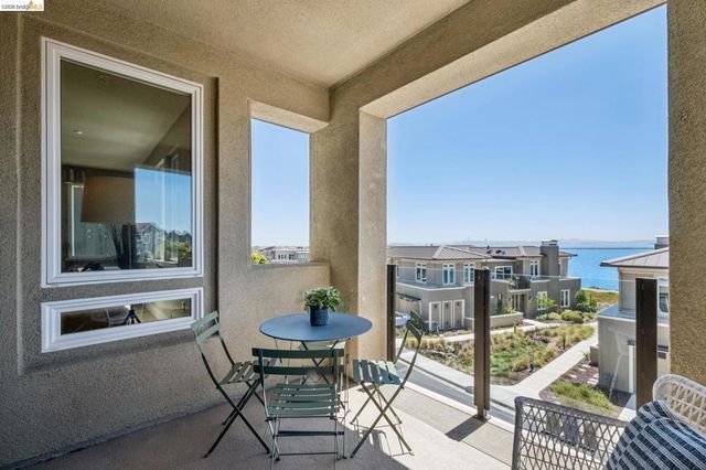 16 Sea Star Ct, Richmond, CA 94801