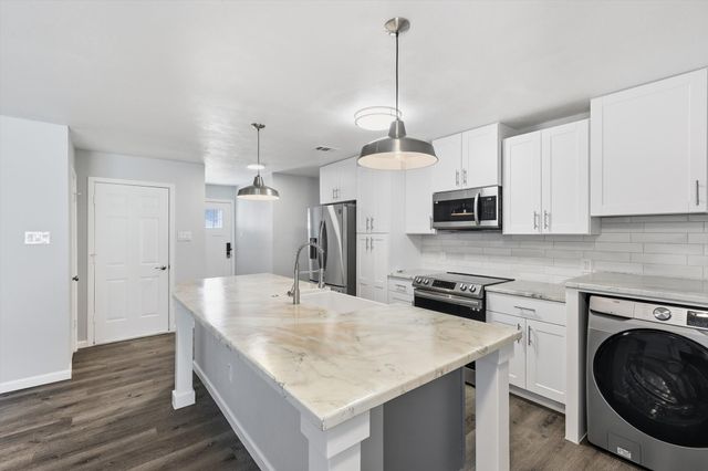 109 N Heights Drive, Crowley, TX 76036