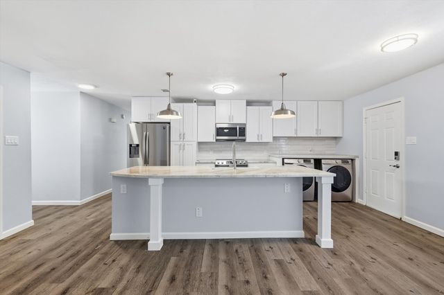 109 N Heights Drive, Crowley, TX 76036