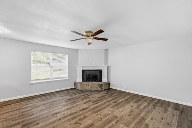 109 N Heights Drive, Crowley, TX 76036