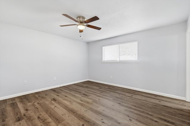 109 N Heights Drive, Crowley, TX 76036