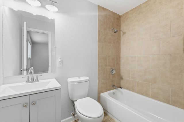 109 N Heights Drive, Crowley, TX 76036