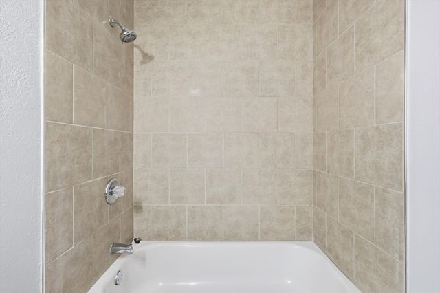 109 N Heights Drive, Crowley, TX 76036