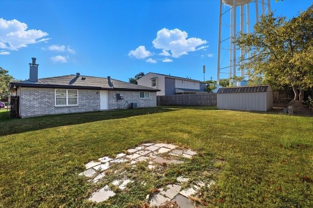109 N Heights Drive, Crowley, TX 76036
