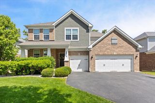 1516 HARTFORD Lane, Woodridge, IL 60517
