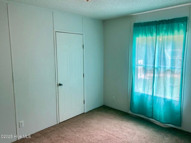 111 Willow Pond Drive, Hamlet, NC 28345