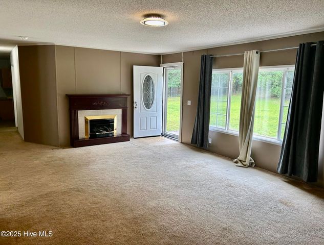 111 Willow Pond Drive, Hamlet, NC 28345