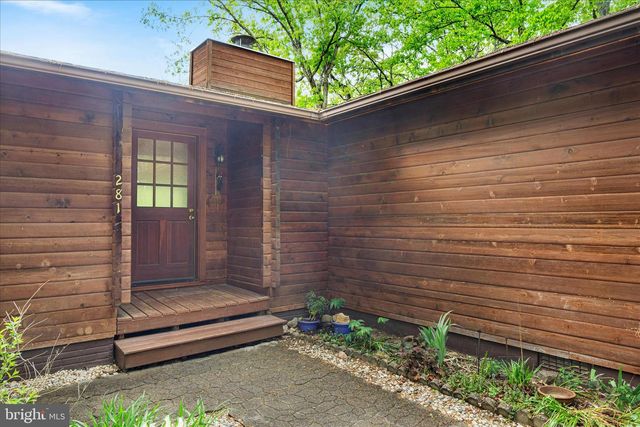 281 BOOTS HILL LANE, Gore, VA 22637