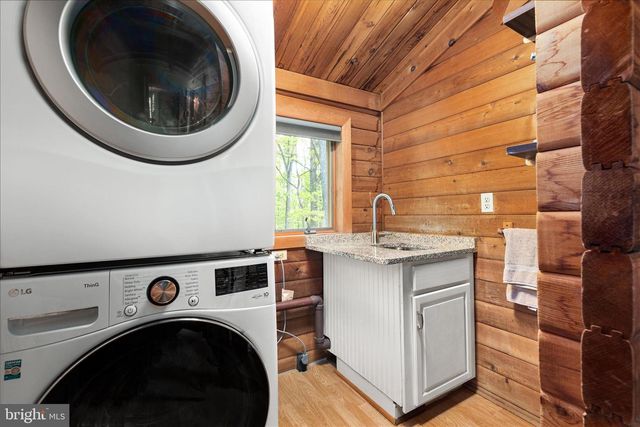 281 BOOTS HILL LANE, Gore, VA 22637