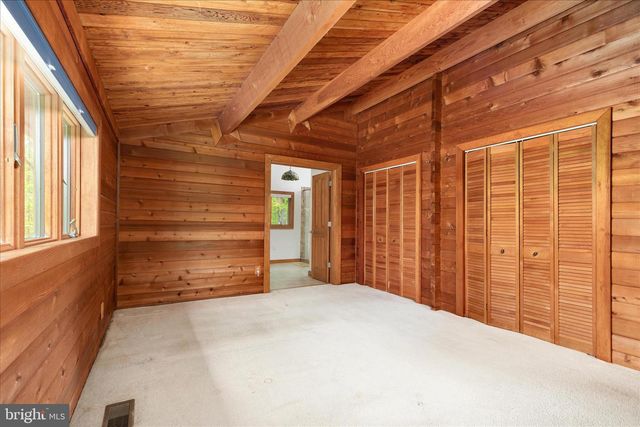 281 BOOTS HILL LANE, Gore, VA 22637