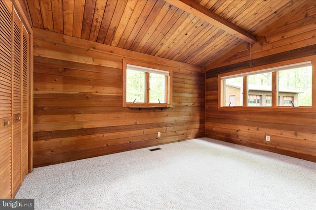 281 BOOTS HILL LANE, Gore, VA 22637