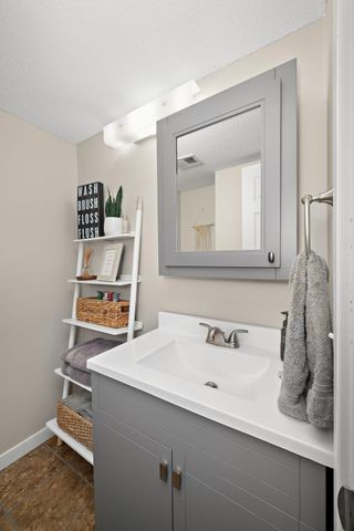 4618 Cedar Lake Road S 6, Saint Louis Park, MN 55416