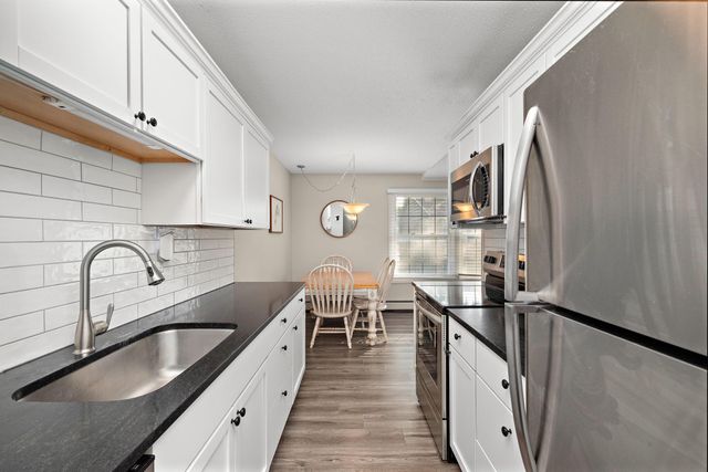 4618 Cedar Lake Road S 6, Saint Louis Park, MN 55416