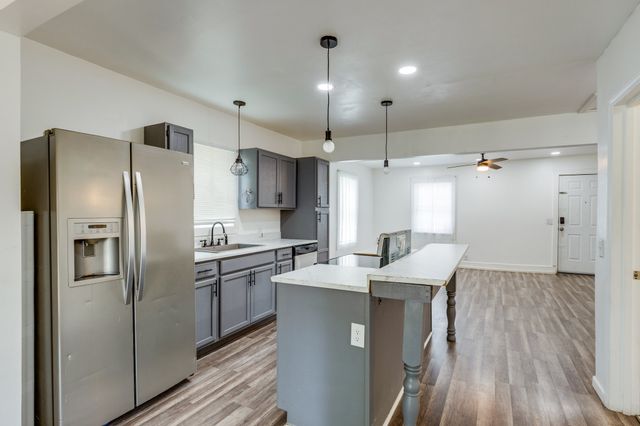 114 N Pine St, Hohenwald, TN 38462