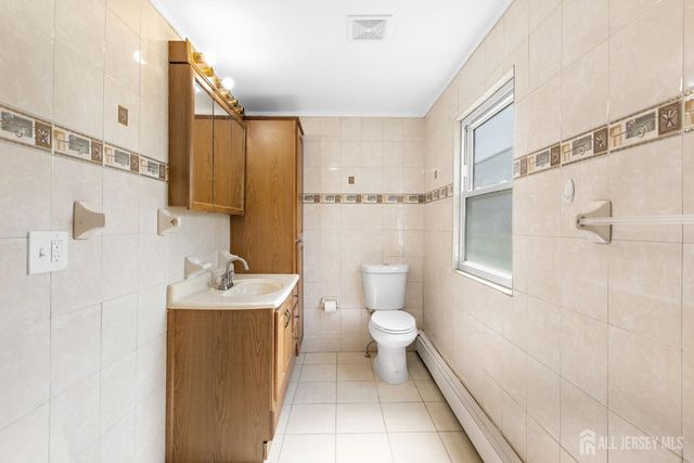 618 Wood Avenue, North Brunswick, NJ 08902