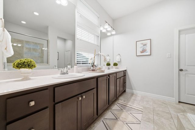 14051 Dunsmore Landing Drive, Houston, TX 77059