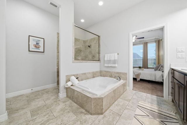 14051 Dunsmore Landing Drive, Houston, TX 77059